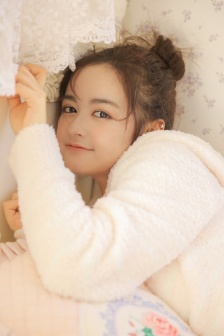年轻漂亮的妈妈5